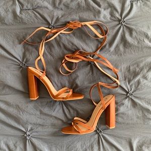 Simmi London Heidi - Ankle Tie Block Heel